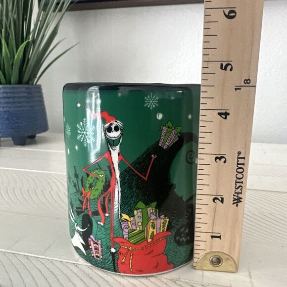 Disney NIGHTMARE BEFORE CHRISTMAS Santa Jack Mug 3D Spinner Green - Picture 8 of 10